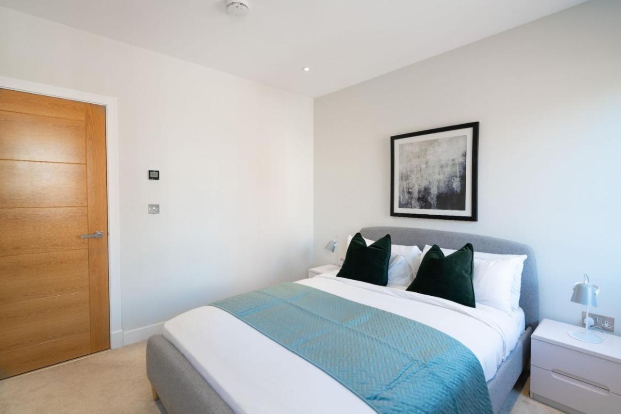 The Hampstead Hideout - Glamorous 3bdr Flat With Balcony * London