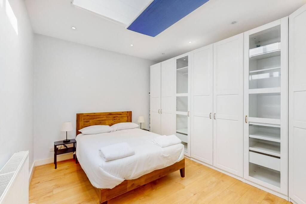 Apartment Spacious 2 Bedroom Flat With Garden In Acton *