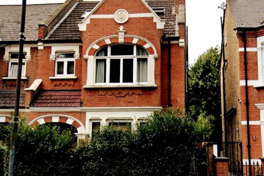 Charming Luxury 1 Bed Apartment London