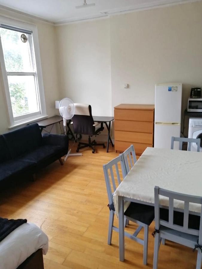 Apartment The Affordable & London