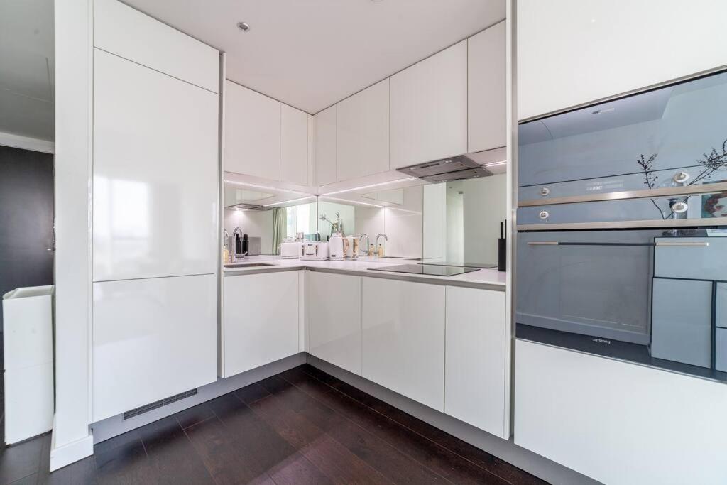Bright 2br, 2bth Apt, 9 Elms Apartment