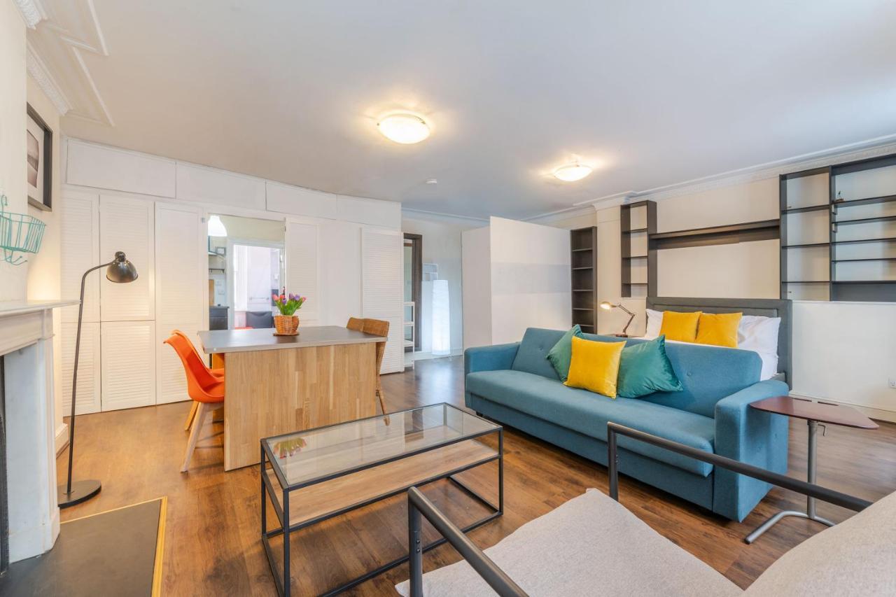 Luxury 3 Bedroom Flat Trafalgar Square, Embankment, Waterloo Apartment *