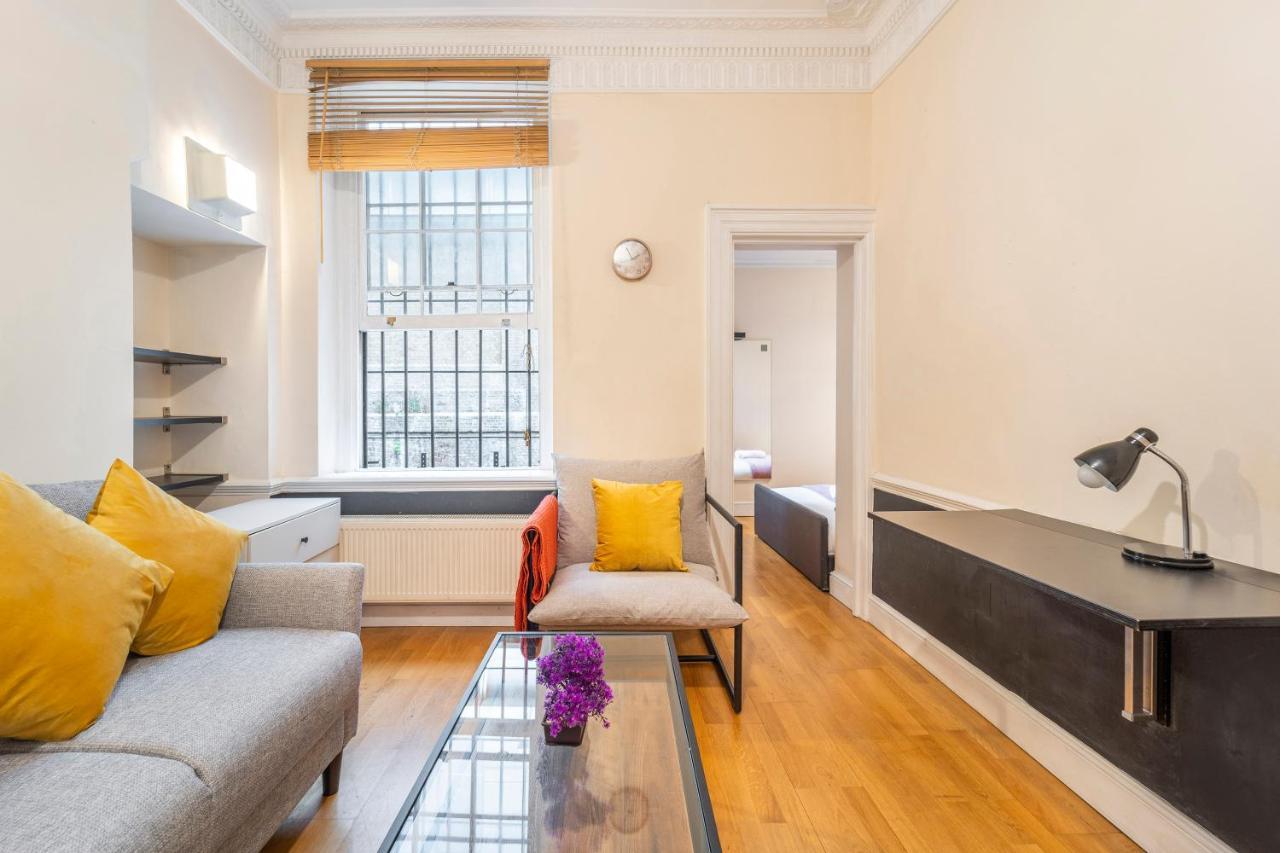 Apartment Luxury 3 Bedroom Flat Trafalgar Square, Embankment, Waterloo London