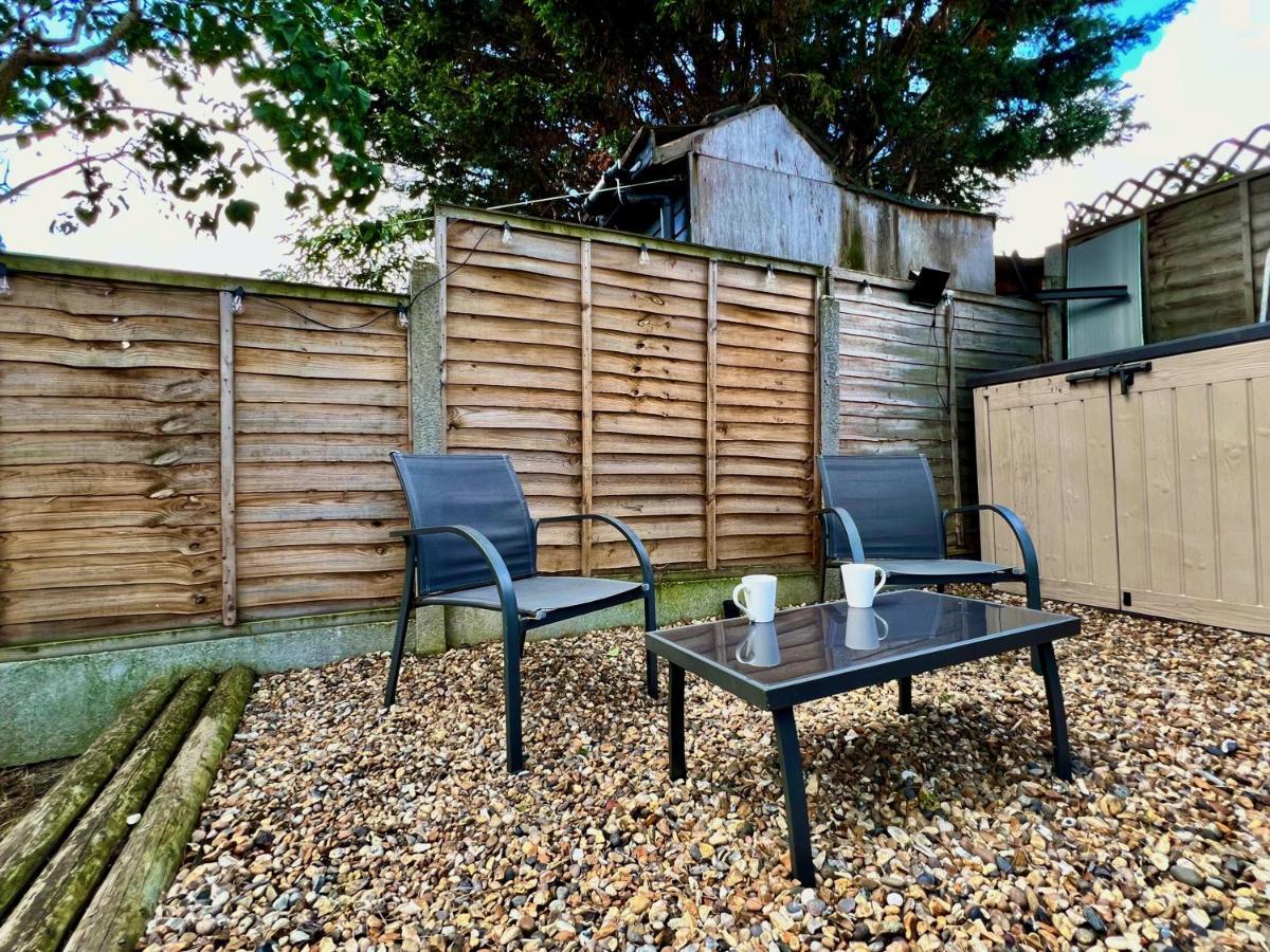 Casa de férias Clarence House 3 Bedrooms 8min To Station E17 North East