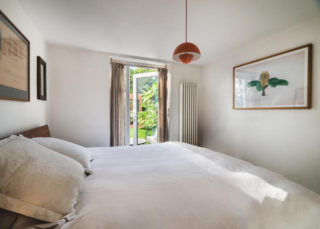 Apartment Stunning 2br, Split-level Flat W Garden, Deptford London
