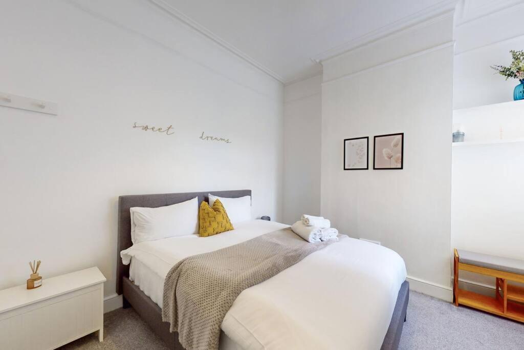Apartment Spacious 2bd Cricklewood *