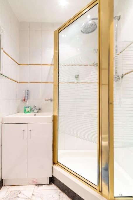 Apartment Stunning Three Bed In West Hampstead *