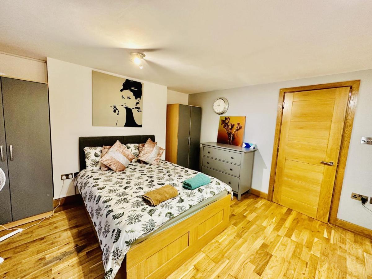 One Bed In Camden Londres