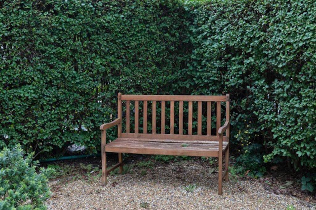 Stunning Three Bed In West Hampstead Apartment *