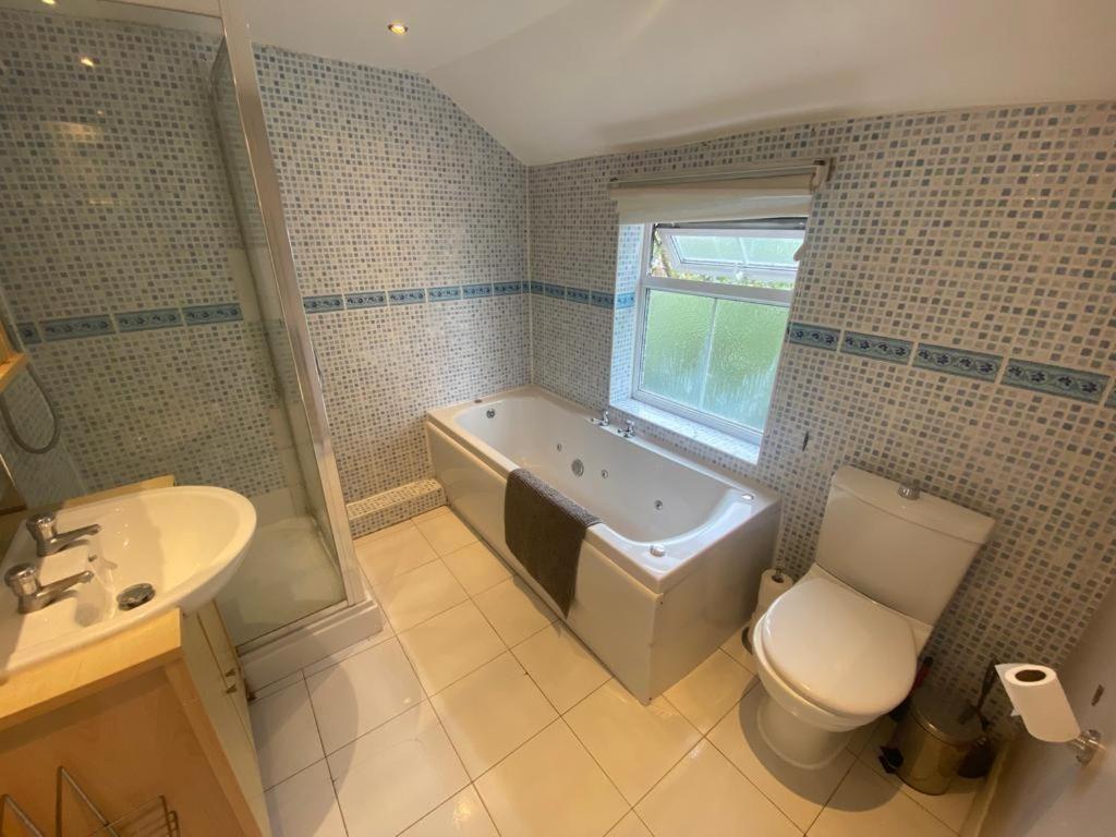 3 Bedroom House Ealing