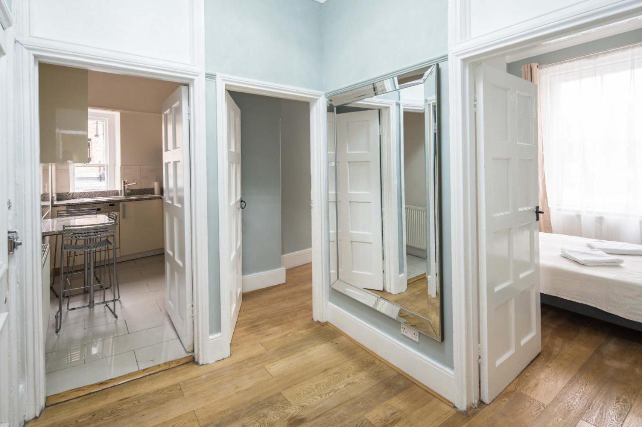 Apartment Gloucester Station Gem: 3 Bedroom Oasis