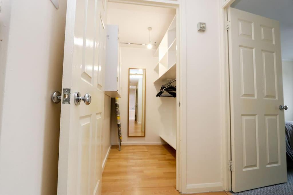 *city Break* Modern Elegant *