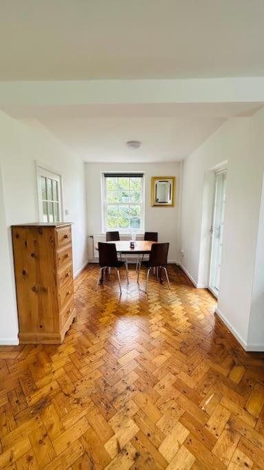 Traditional 3 Bed Flat In Highgate Apartamento Londres