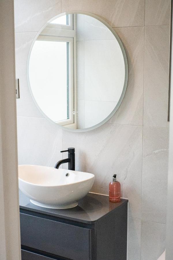 Apartment Alpha Grove London