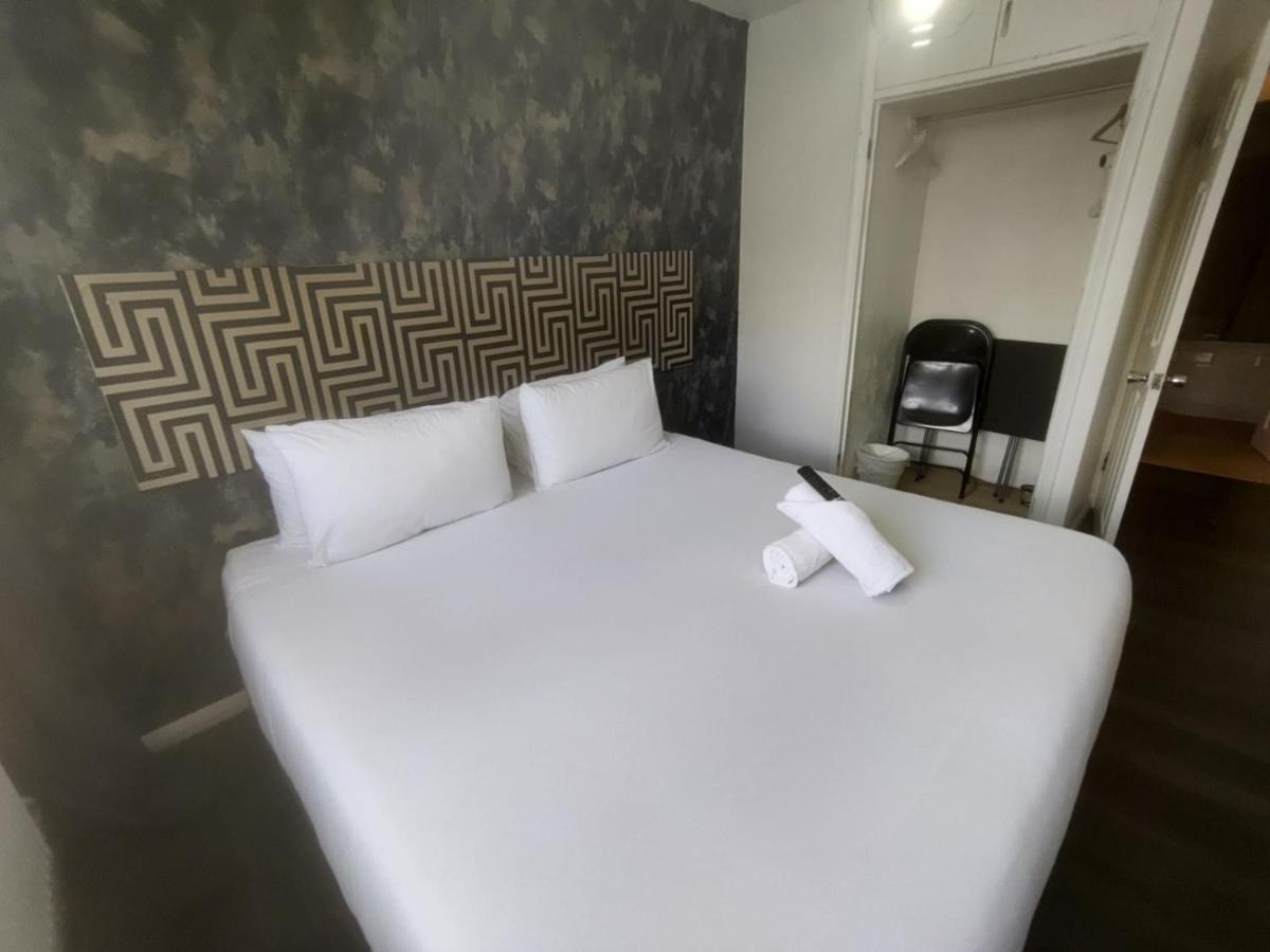 Privatunterkunft R2 Superking Sized Bed & 65