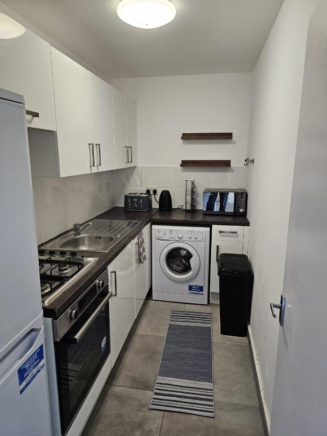 Apartamento 3 Bedroom In Finsbury Park Londres