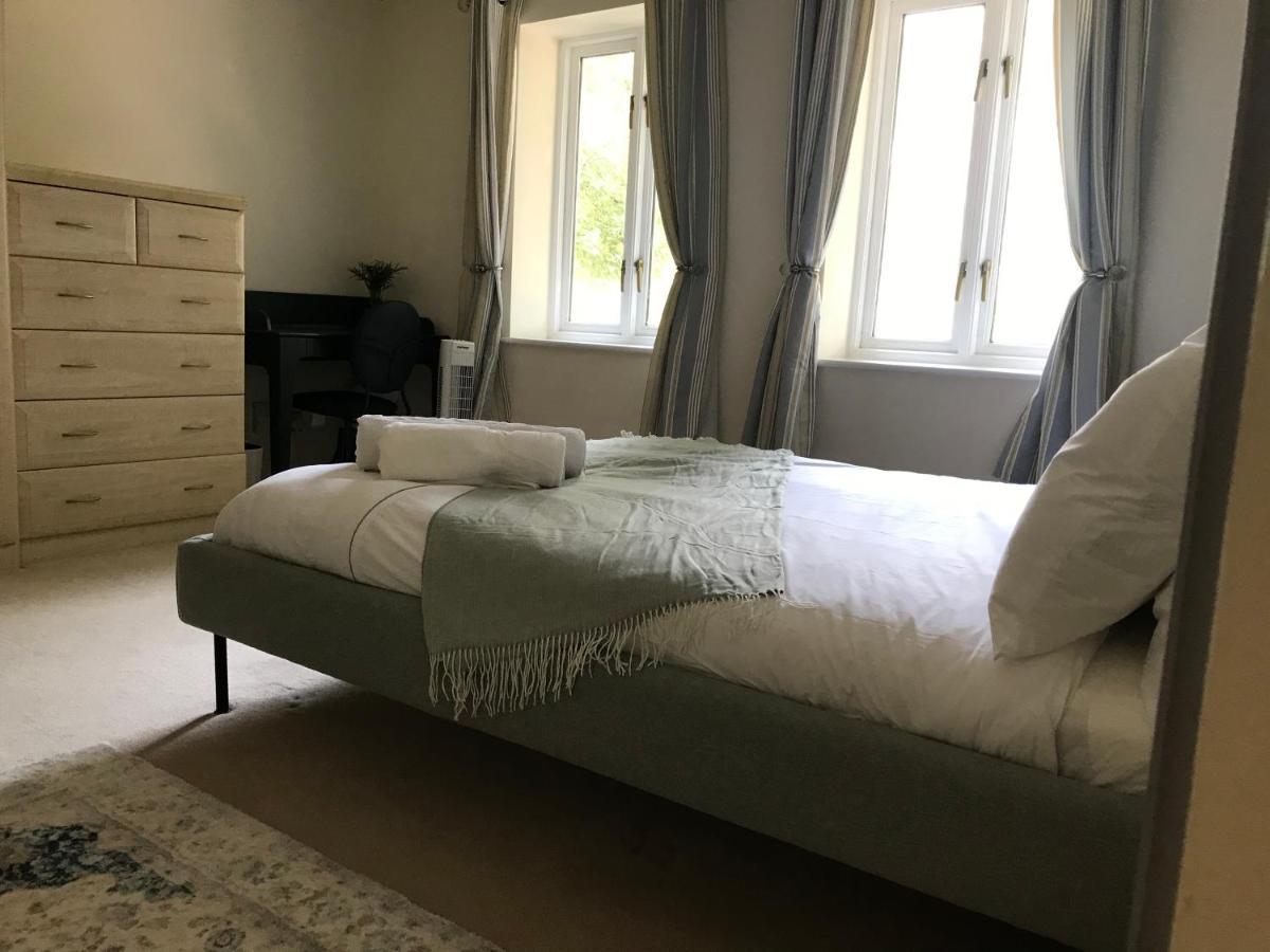 Key & Flowers - Kensington 1 Apartment *