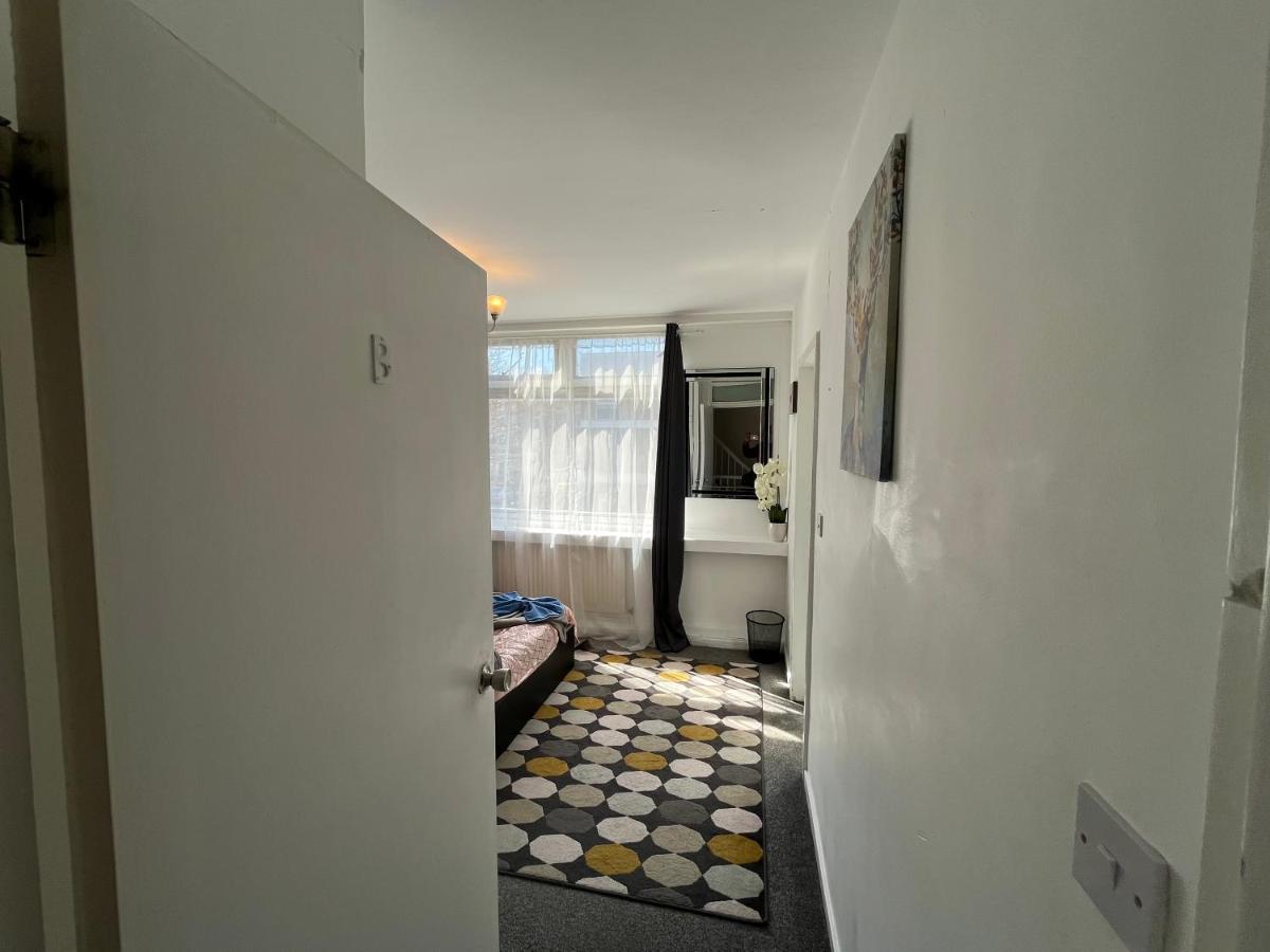 Urluxury 4 Bedroom 5-baths House In Marble Arch, Apartment *