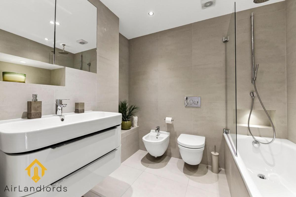 Exclusive 2 Bedroom Flat Near Buckingham Palace Apartment *