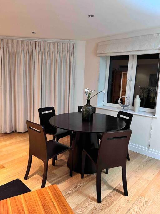 Riverside View Apartment *