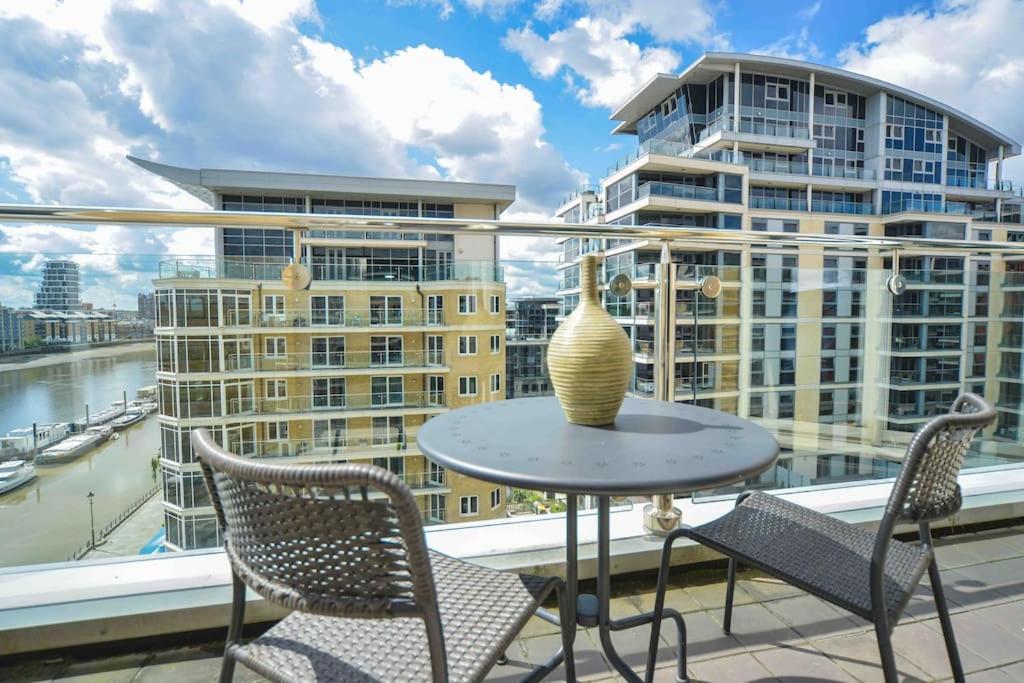 Riverside View Apartment *