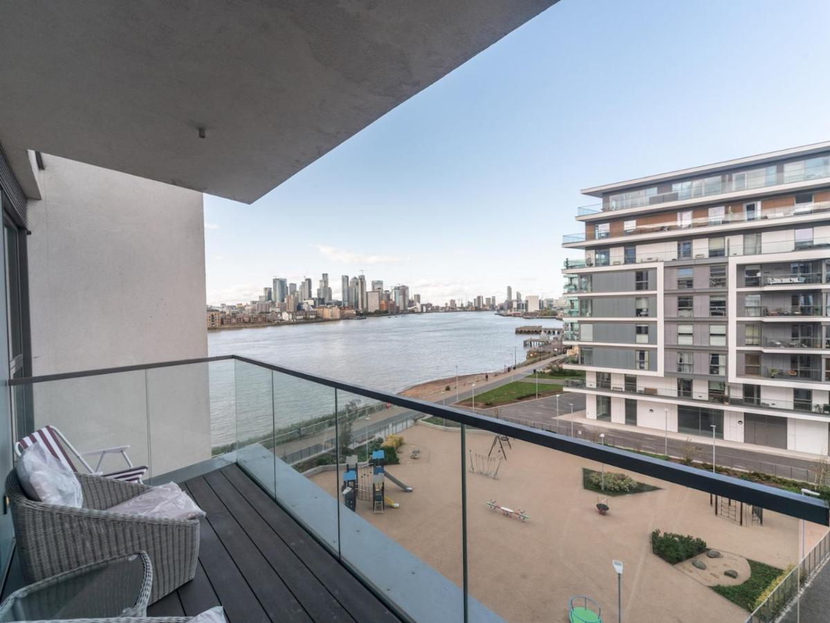 Pass The Keys Breathtaking 2 Bed 2 Bath Greenwich Riverside Flat *