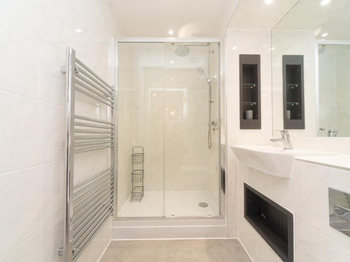 Pass The Keys Breathtaking 2 Bed 2 Bath Greenwich Riverside Flat Apartment *