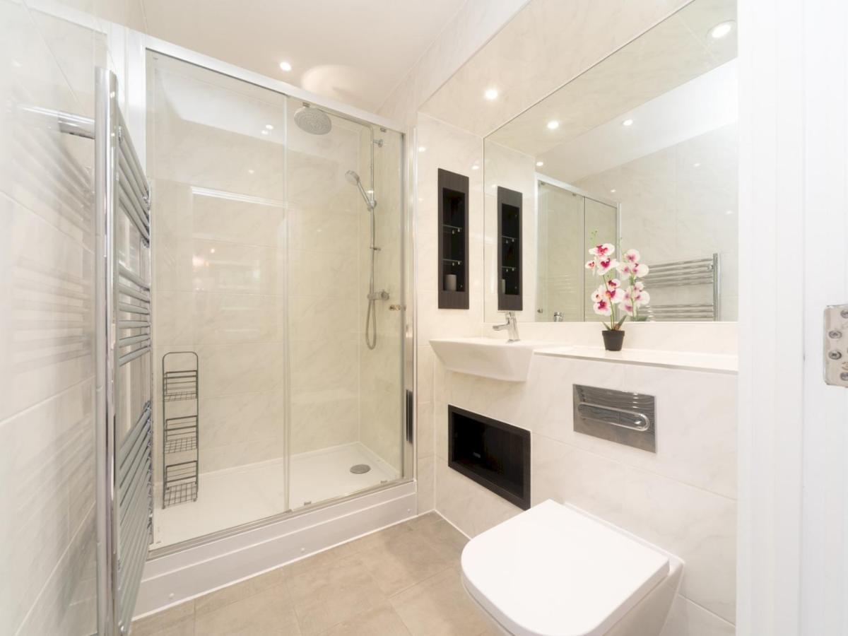 Pass The Keys Breathtaking 2 Bed 2 Bath Greenwich Riverside Flat Apartment
