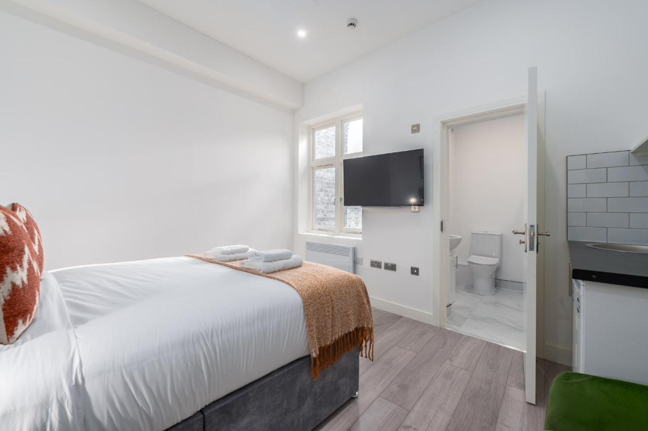 Richmond By Capital * London