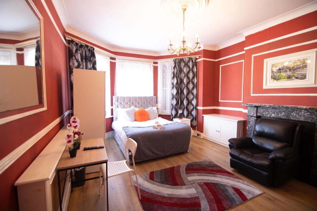 Bed & Breakfast Victorian Woods