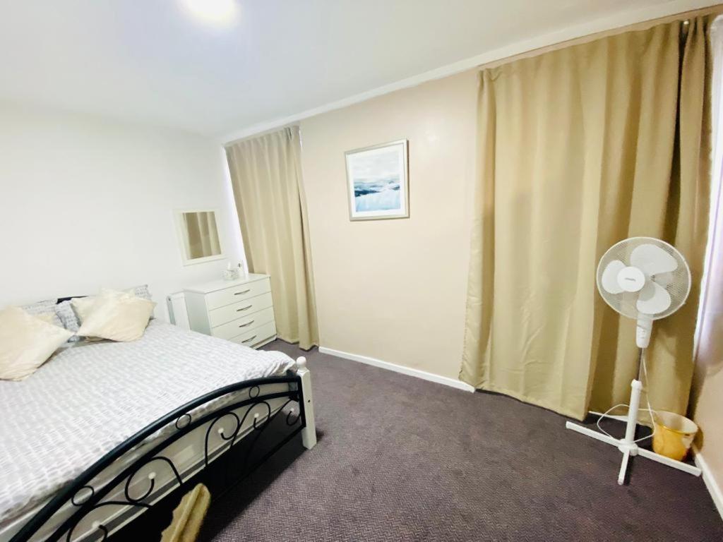 Apartment Spacious One Bedroom Edgeware Road Central *
