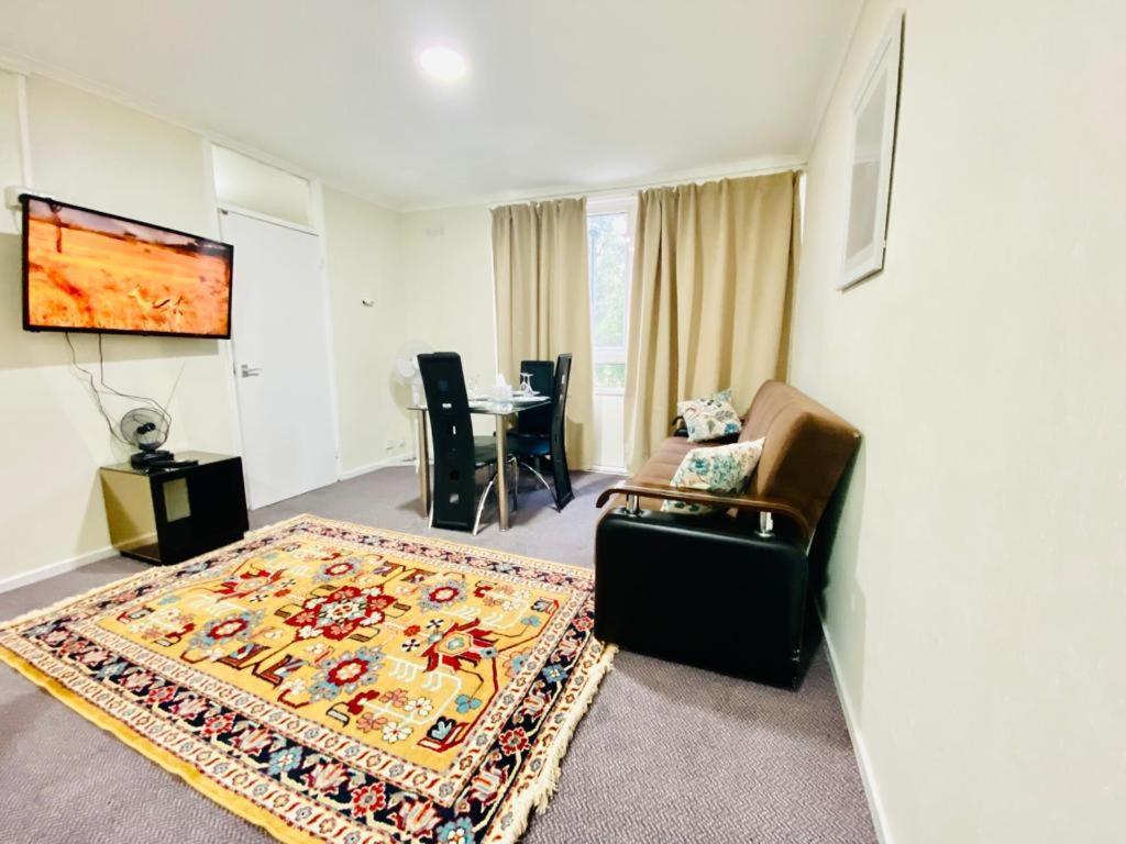 Spacious One Bedroom Edgeware Road Central