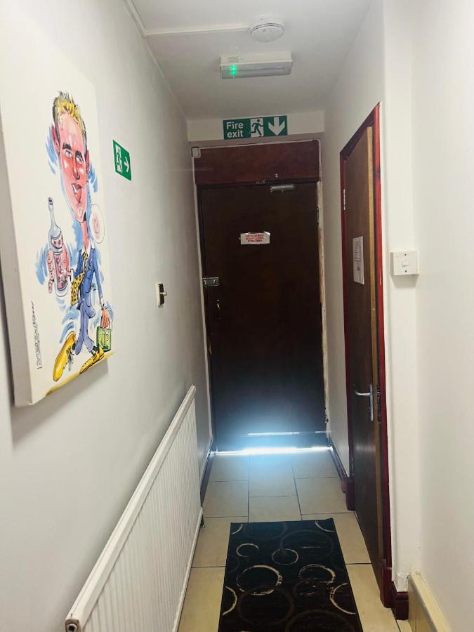 Lovely Private In Next To Hampstead, Camden, And Golders Homestay *