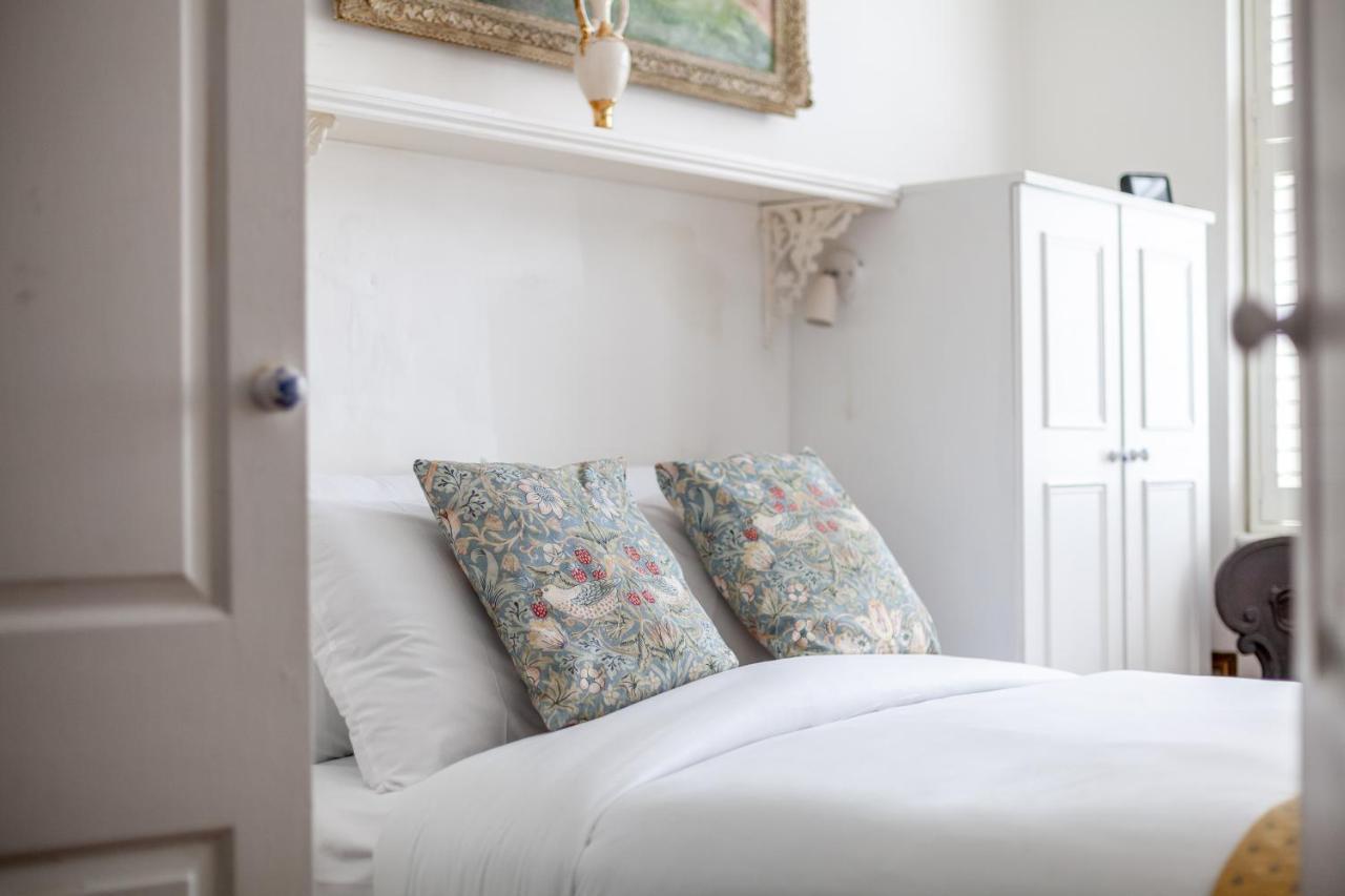 Charming And Spacious 1 Bedroom Flat In Battersea Apartment