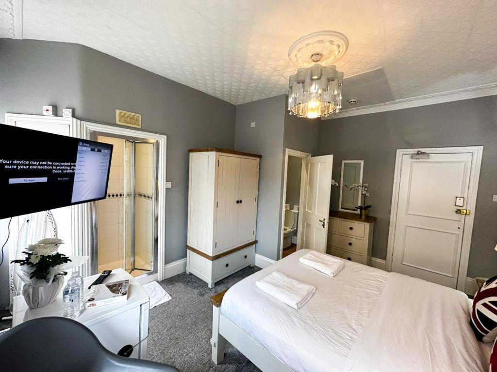 In Hyde Park Guest house London