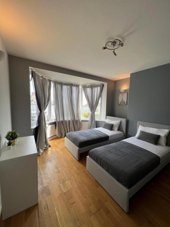 Gasthof Stunning House 15 Min From Wembley Arena London