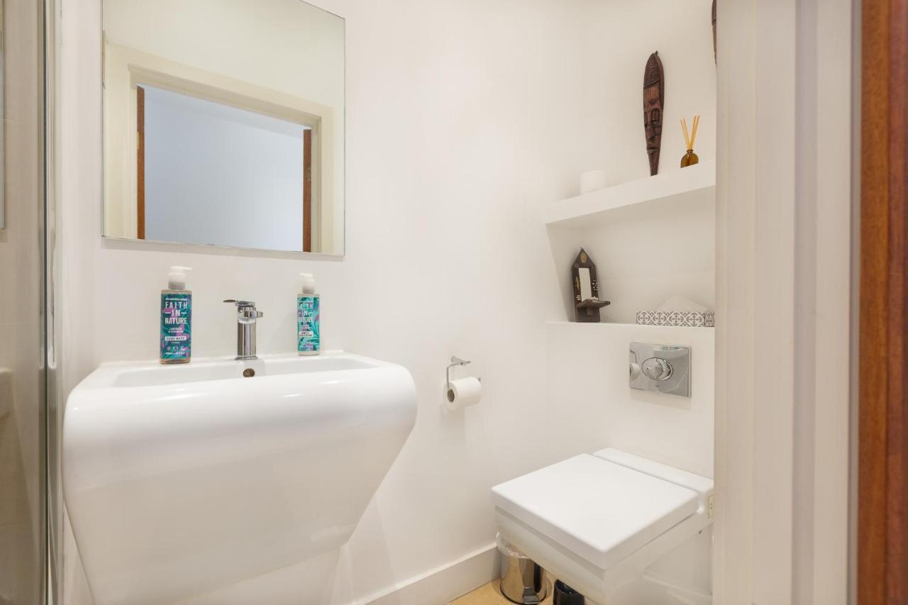 Stunning 2br Flat W2 Patio In Kensington Apartamento