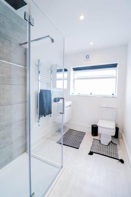 Apartment Rare 1 Bed Flat Close To Station - 10mins To