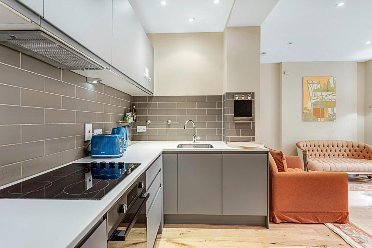 Beautiful Abode In Kensington Olympia Apartment