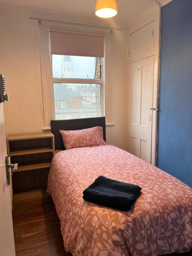 Guest house Cozy Flat London