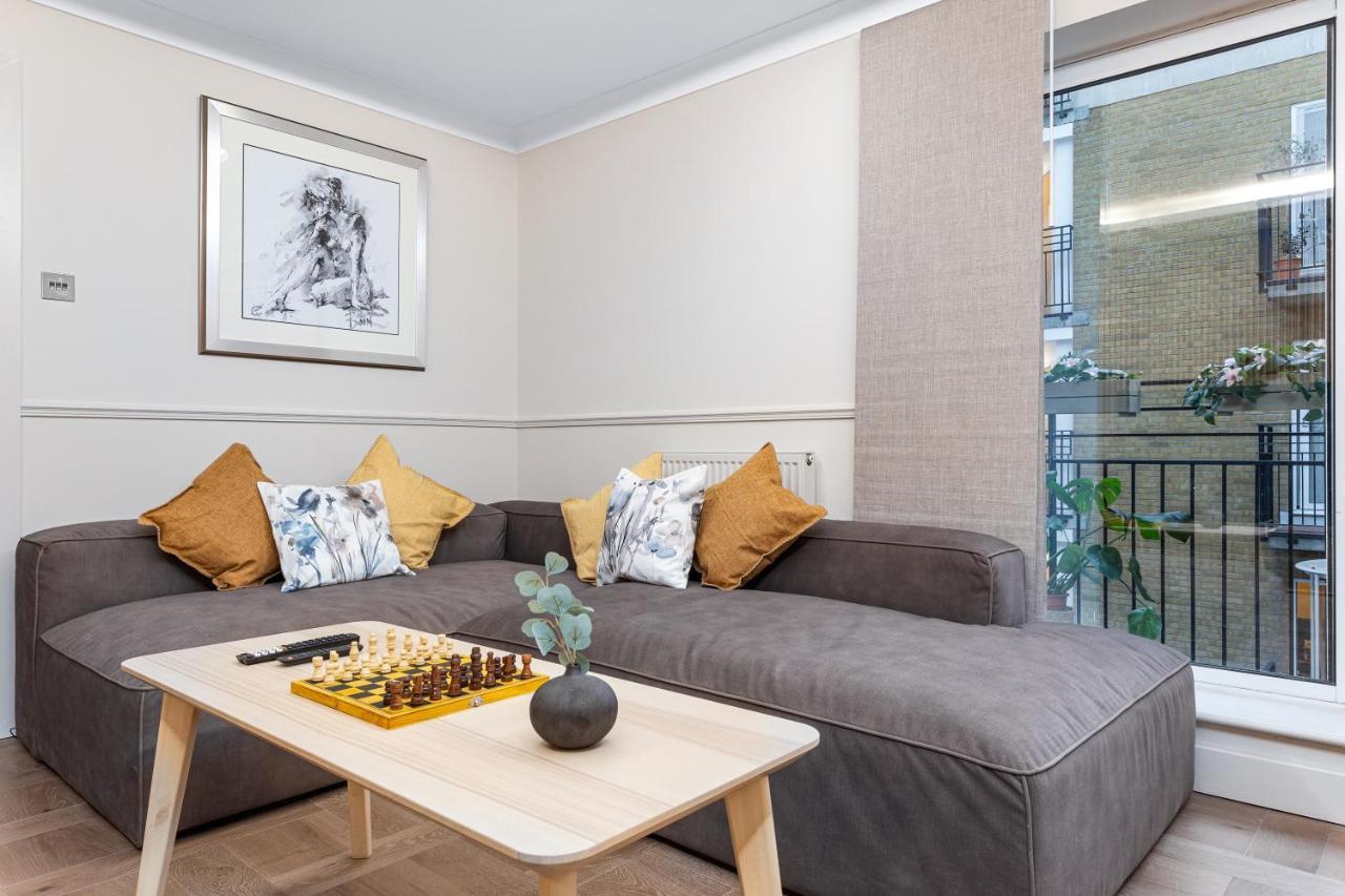 Tranquil 2 Bedroom Close To St. Paul's Cathedral Apartment *