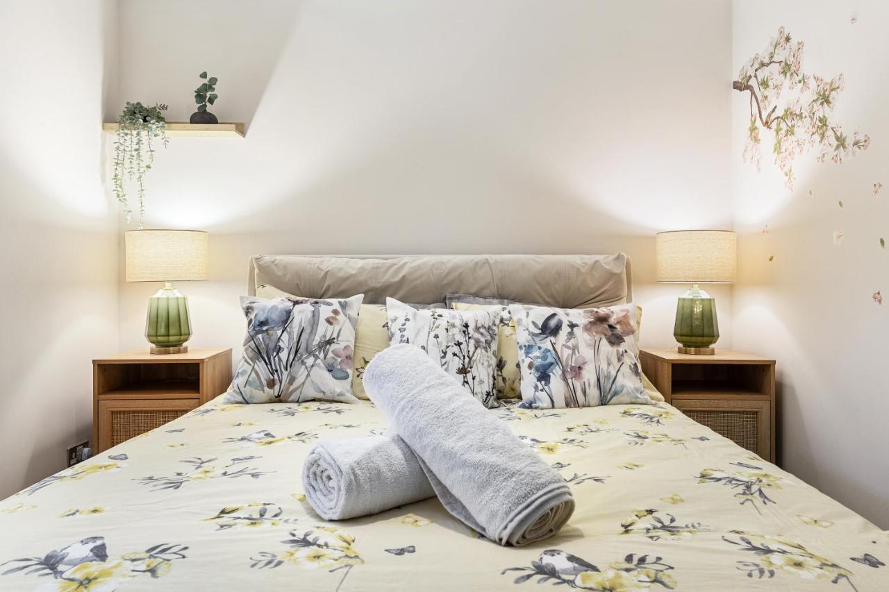 Tranquil 2 Bedroom Close To St. Paul's Cathedral Apartment *