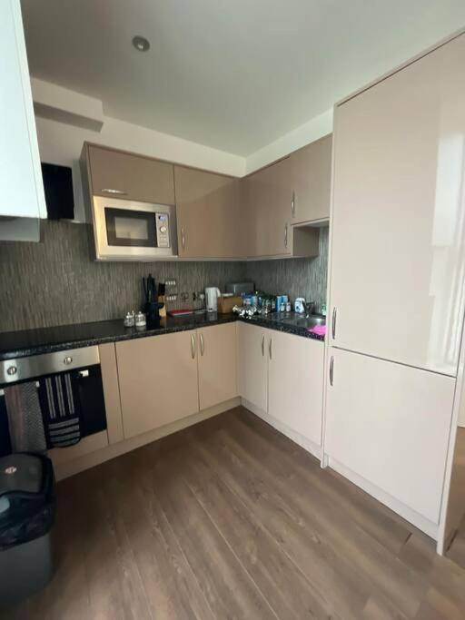 Apartamento Flat 2, 417 Fulham, 2 Bedroom, 1 Bathroom Flat *