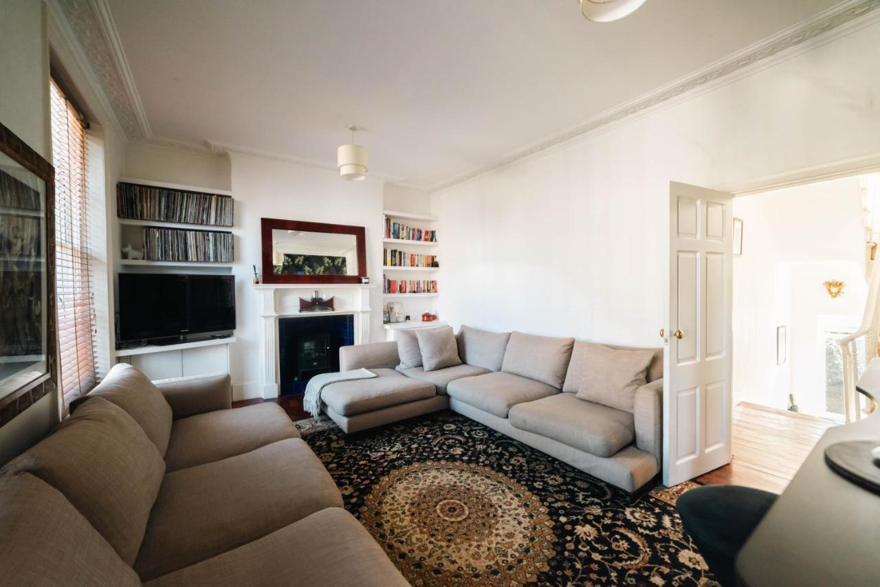 Stylish 2 Bedroom Flat In Camden Town Apartment London