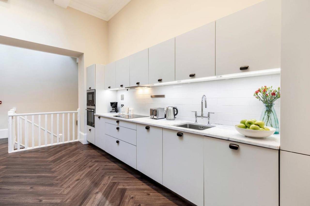 2-br For 6 In Covent Garden With Ac Apartment
