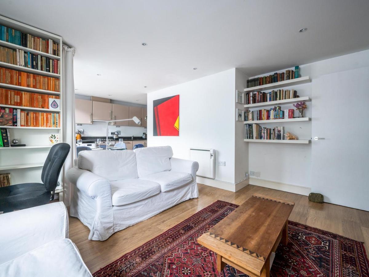 Cosy And Spacious Flat Near Bridge * London