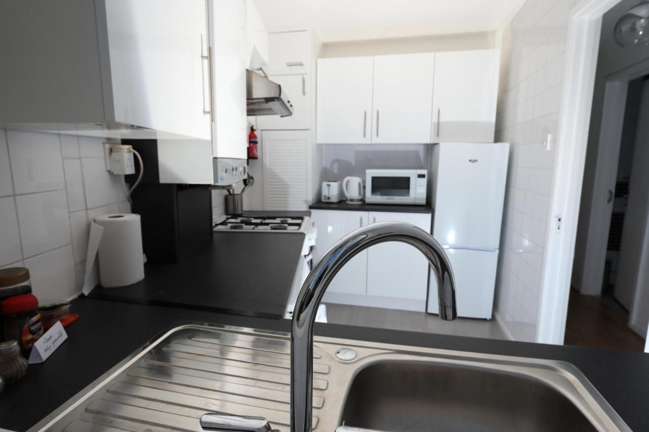 Self Contained 2 Bedroom Flat In Southwark London