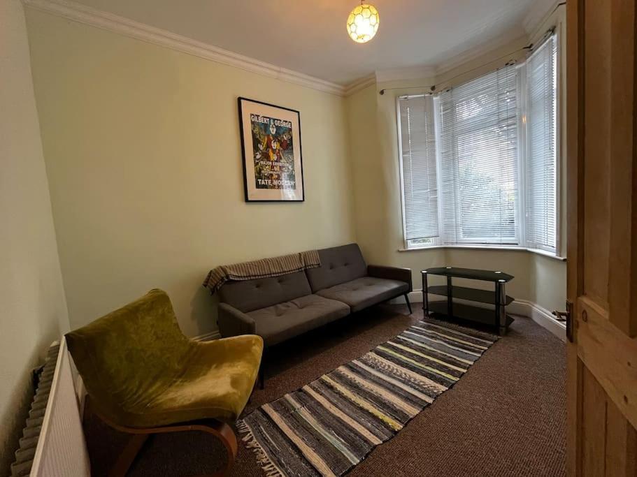 3 Bed Ground Floor Flat Londres
