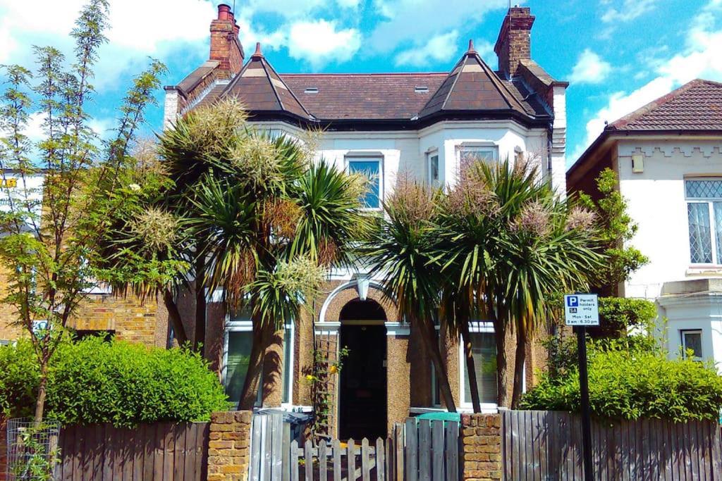 3 Bed Ground Floor Flat * Londres
