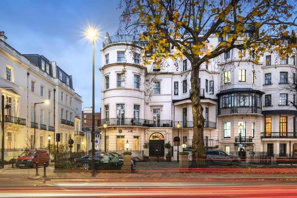 Mayfair Penthouse With Rooftop Facing Hyde Park * London